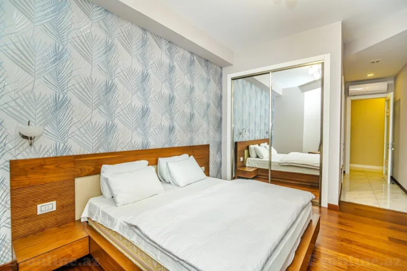 Kirayə verilir 4 otaqlı Mənzil Yeni tikili 260 m² Xətai r. - şəkil 11