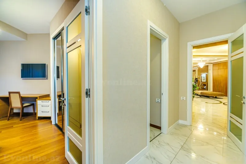 Kirayə verilir 4 otaqlı Mənzil Yeni tikili 260 m² Xətai r. - şəkil 17