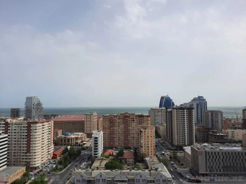 Kirayə verilir 4 otaqlı Mənzil Yeni tikili 260 m² Xətai r. - şəkil 18