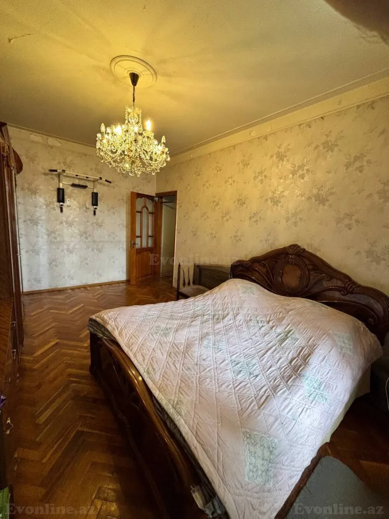 Satılır 4 otaqlı Mənzil Köhnə tikili 130 m² Azadlıq prospekti m. - şəkil 11