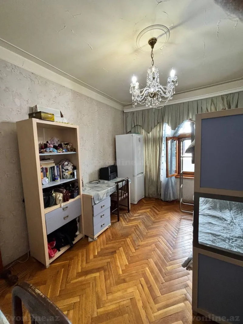 Satılır 4 otaqlı Mənzil Köhnə tikili 130 m² Azadlıq prospekti m. - şəkil 13