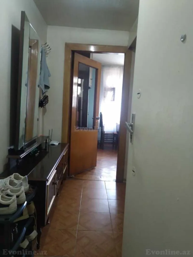 Satılır 2 otaqlı Mənzil Köhnə tikili 30 m² Elmlər Akademiyası m. - şəkil 2