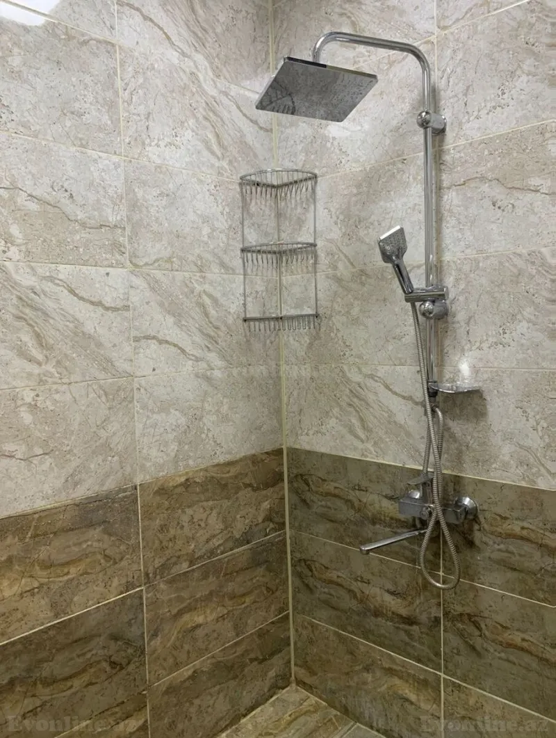 Kirayə verilir 2 otaqlı Mənzil Yeni tikili 70 m² İnşaatçılar m. - şəkil 14
