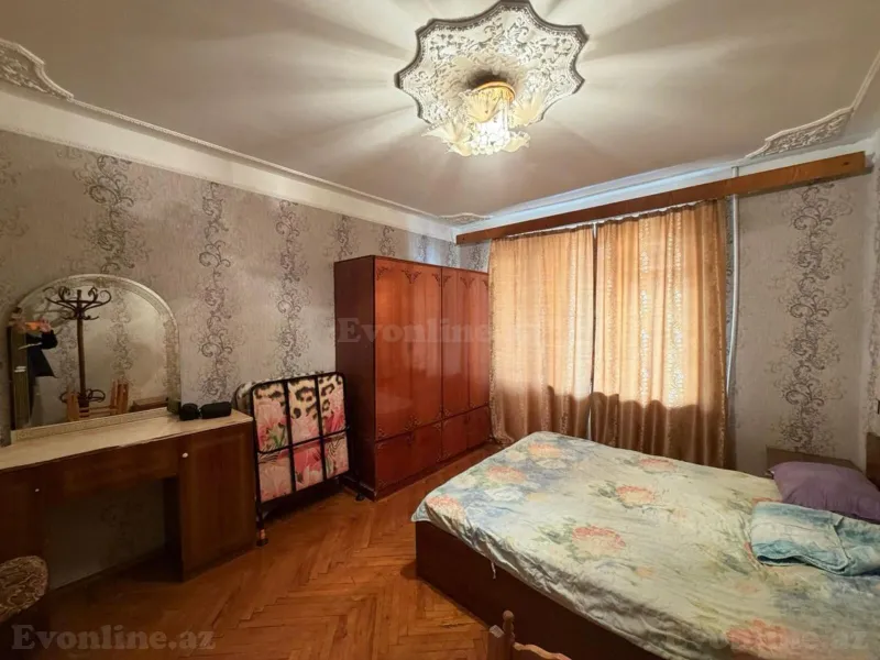 Satılır 2 otaqlı Mənzil Köhnə tikili 65 m² Xalqlar Dostluğu m. - şəkil 5