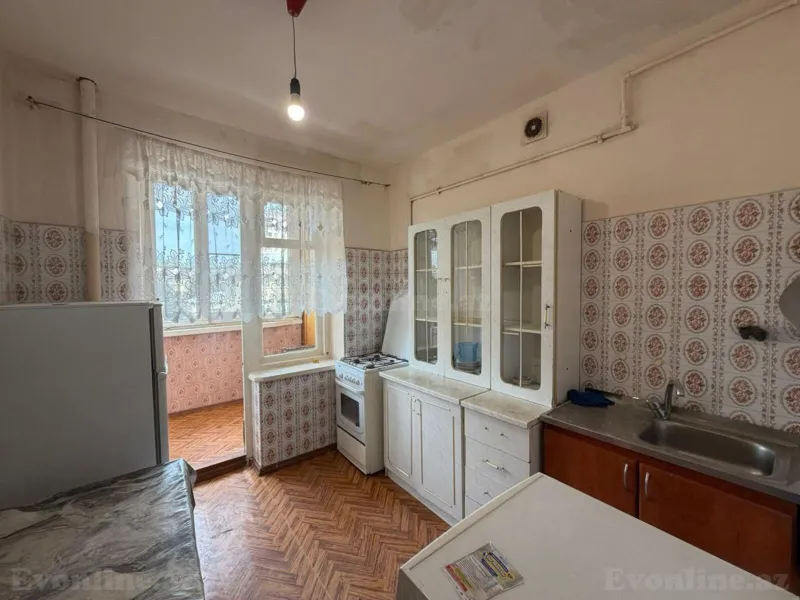 Satılır 2 otaqlı Mənzil Köhnə tikili 65 m² Xalqlar Dostluğu m. - şəkil 8