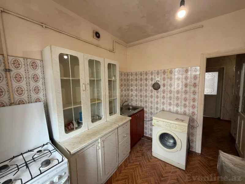 Satılır 2 otaqlı Mənzil Köhnə tikili 65 m² Xalqlar Dostluğu m. - şəkil 9