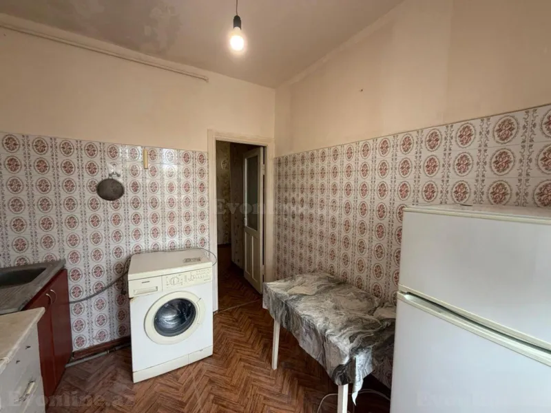Satılır 2 otaqlı Mənzil Köhnə tikili 65 m² Xalqlar Dostluğu m. - şəkil 10
