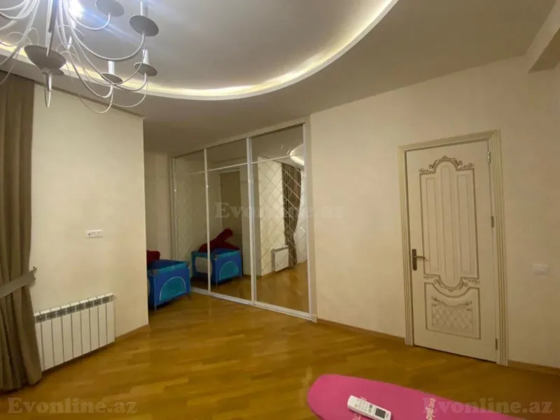 Kirayə verilir 4 otaqlı Mənzil Yeni tikili 210 m² 28 May m. - şəkil 4