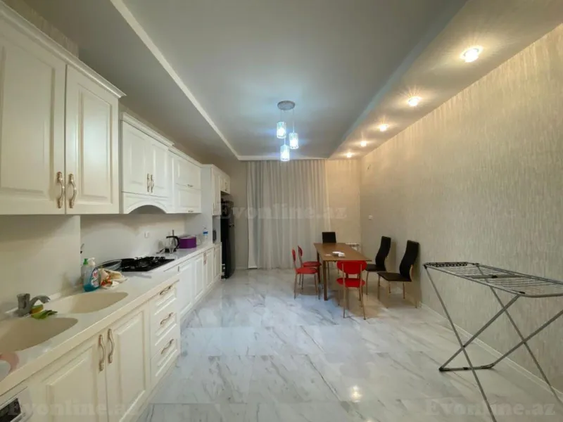Kirayə verilir 4 otaqlı Mənzil Yeni tikili 210 m² 28 May m. - şəkil 5
