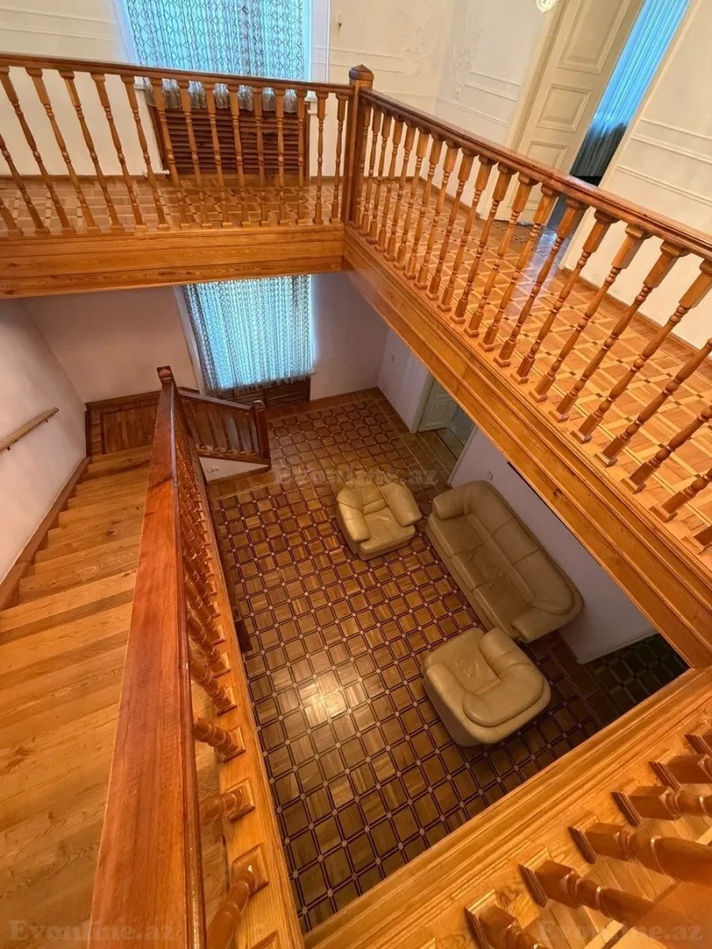 Satılır 8 otaqlı Həyət evi 450 m² Sabunçu r. - şəkil 23