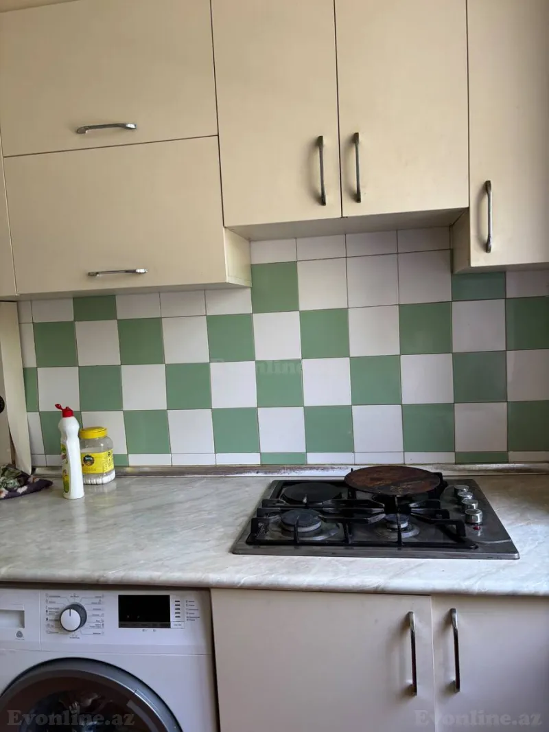 Kirayə verilir 3 otaqlı Mənzil Köhnə tikili 110 m² 8 Noyabr m. - şəkil 6