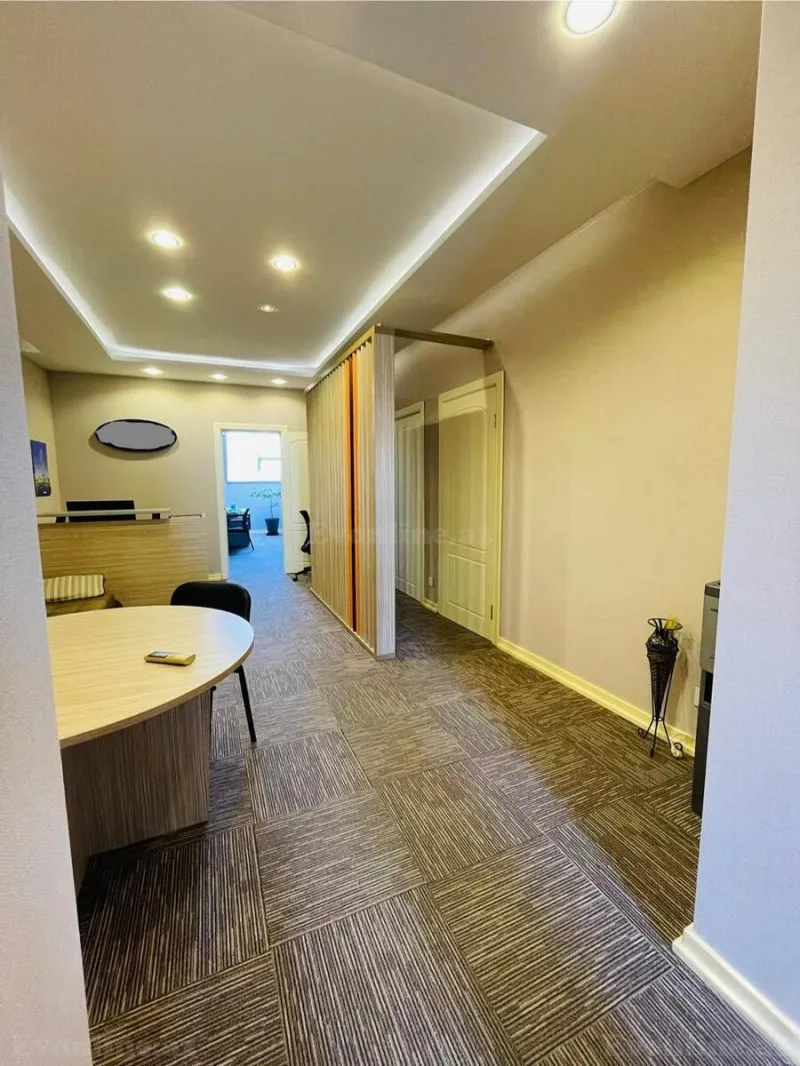 Satılır Ofis 110 m² Nəsimi r. - şəkil 4