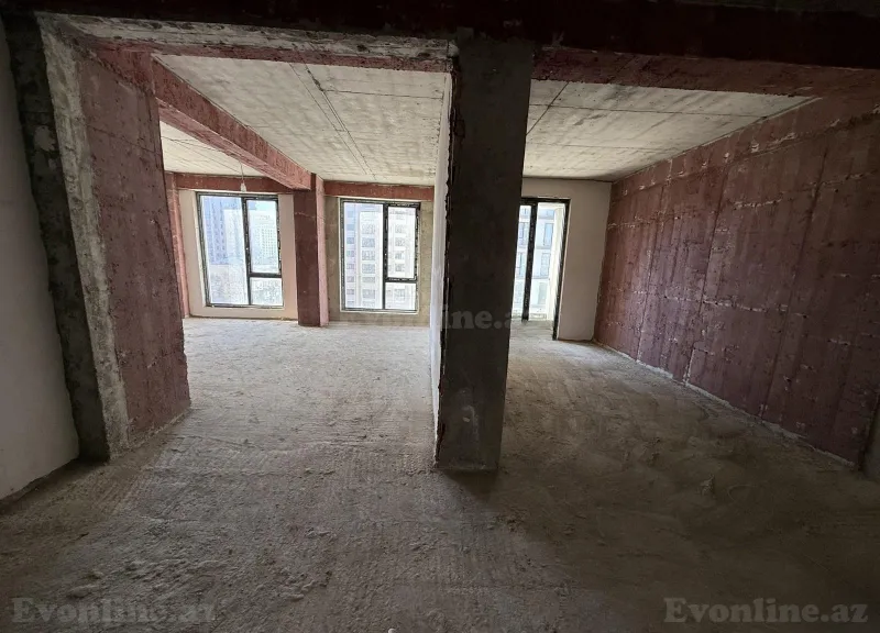 Satılır 4 otaqlı Mənzil Yeni tikili 181 m² 28 May m. - şəkil 3