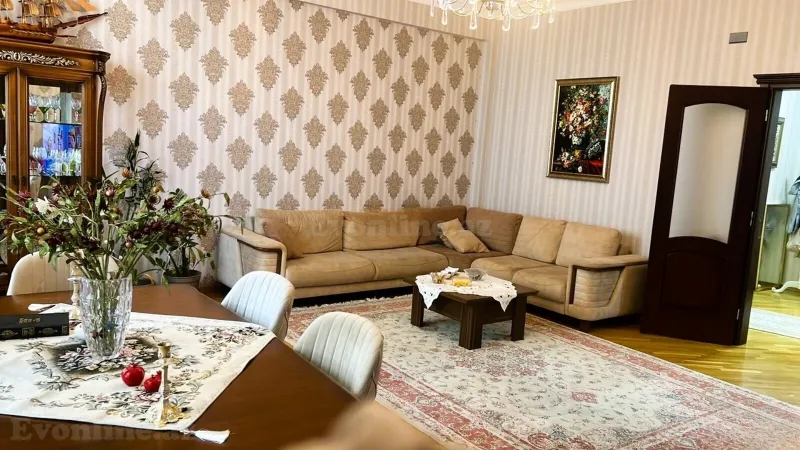 Kirayə verilir 3 otaqlı Mənzil Yeni tikili 150 m² 8 Noyabr m. - şəkil 2