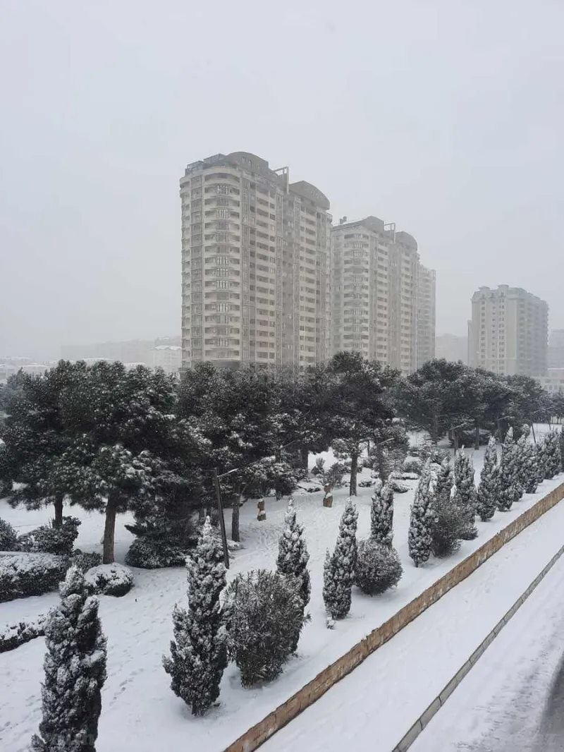 2 otaqlı Mənzil 65 m² Xətai r. Satılır