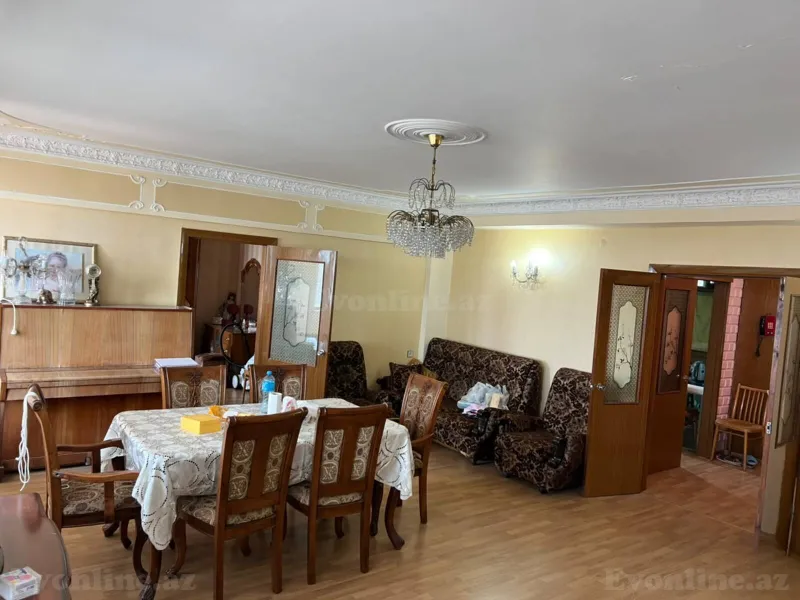 Kirayə verilir 2 otaqlı Mənzil Köhnə tikili 95 m² 28 May m. - şəkil 2