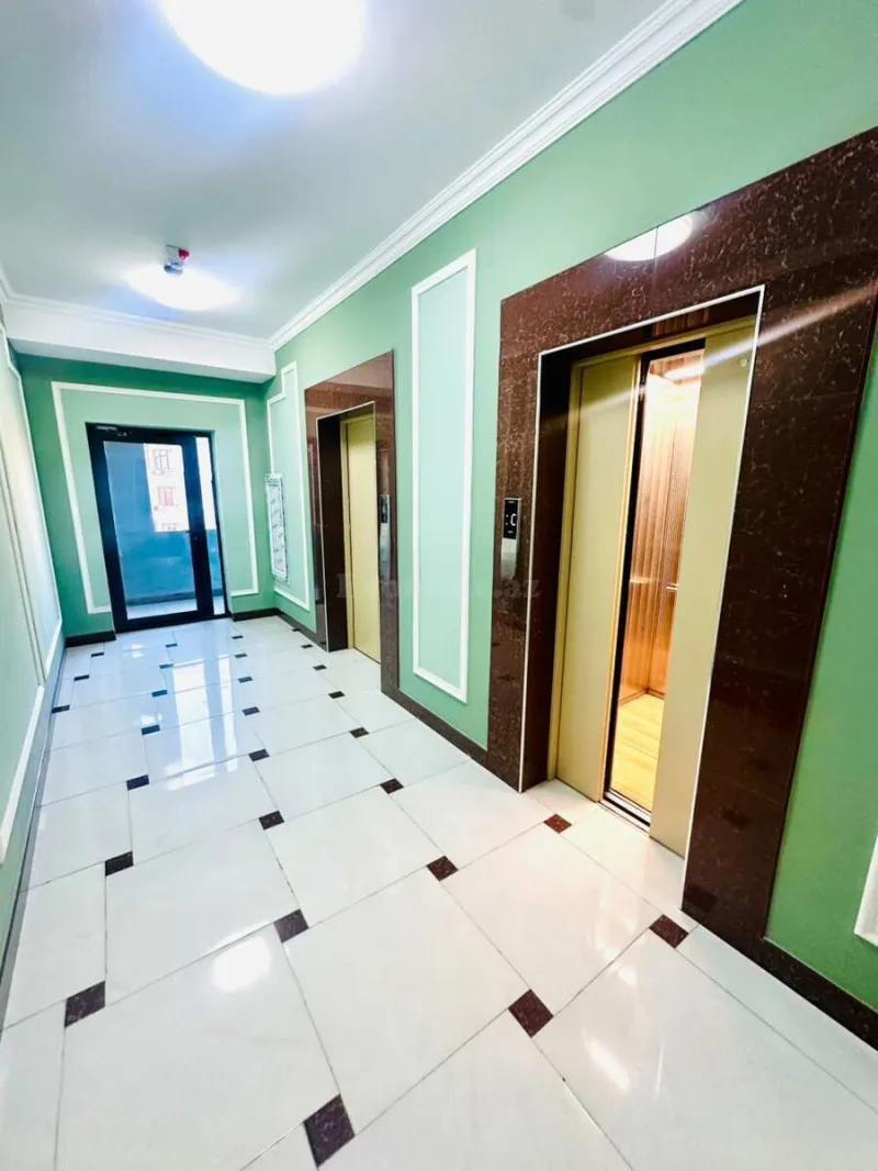 Satılır 2 otaqlı Mənzil Yeni tikili 61 m² Gənclik m. - şəkil 17