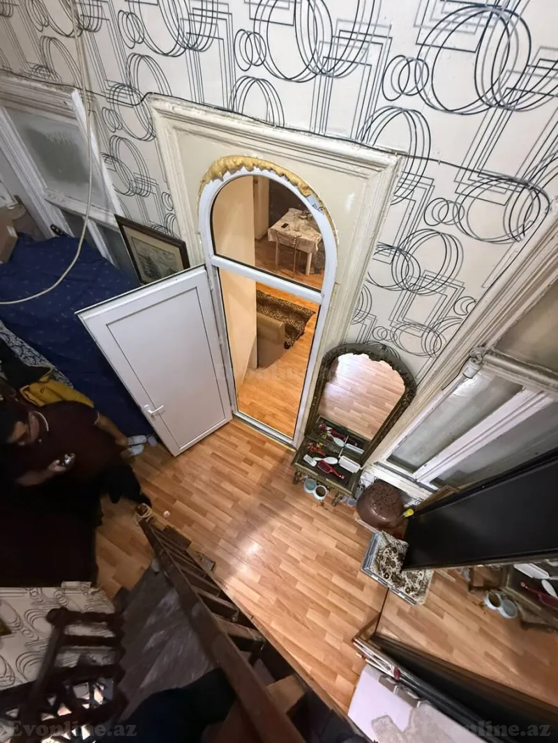 Satılır 2 otaqlı Mənzil Köhnə tikili 60 m² Səbail r. - şəkil 7