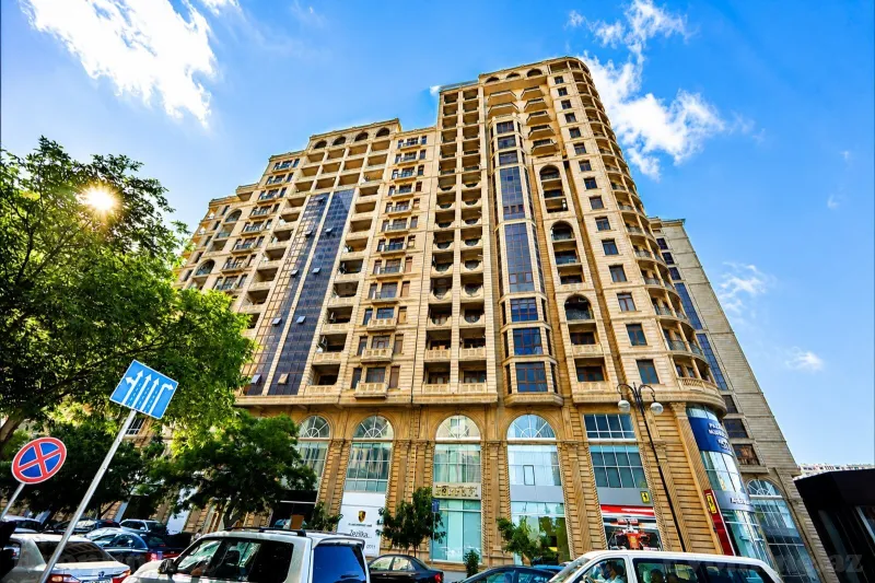 Satılır 3 otaqlı Mənzil Yeni tikili 202 m² Nəsimi r. - şəkil 4