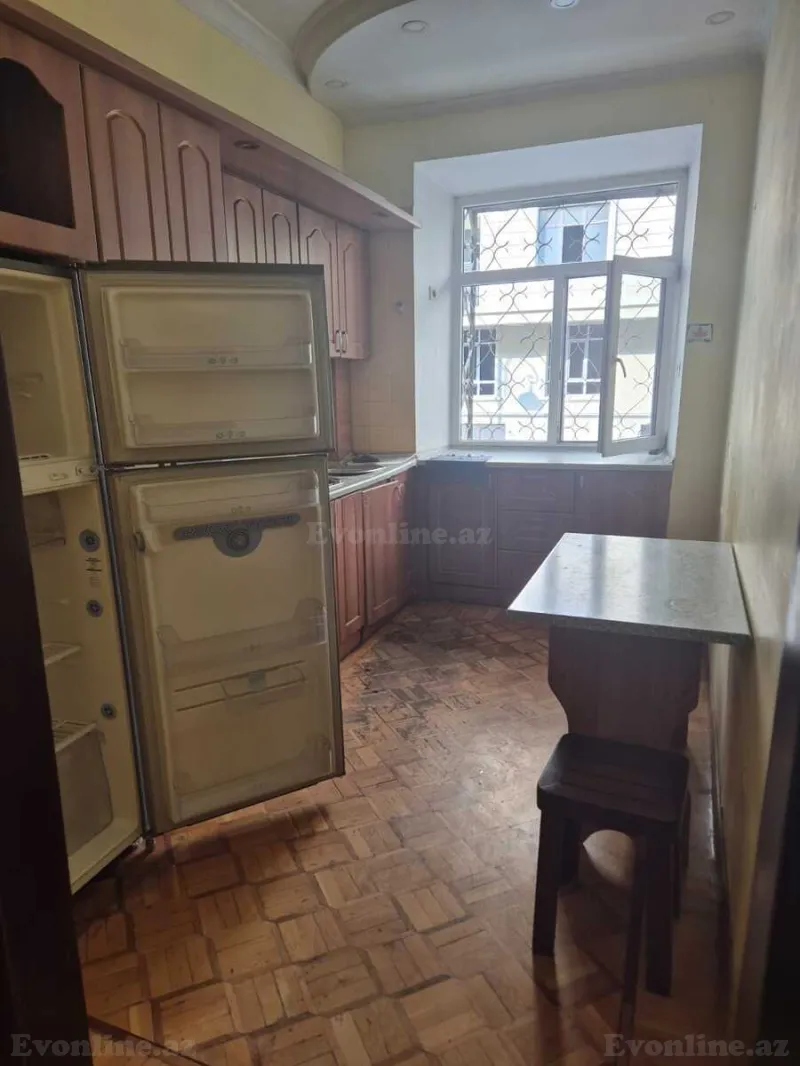Kirayə verilir 3 otaqlı Mənzil Köhnə tikili 85 m² Nərimanov r. - şəkil 12