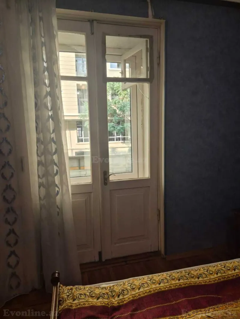 Kirayə verilir 3 otaqlı Mənzil Köhnə tikili 85 m² Nərimanov r. - şəkil 17