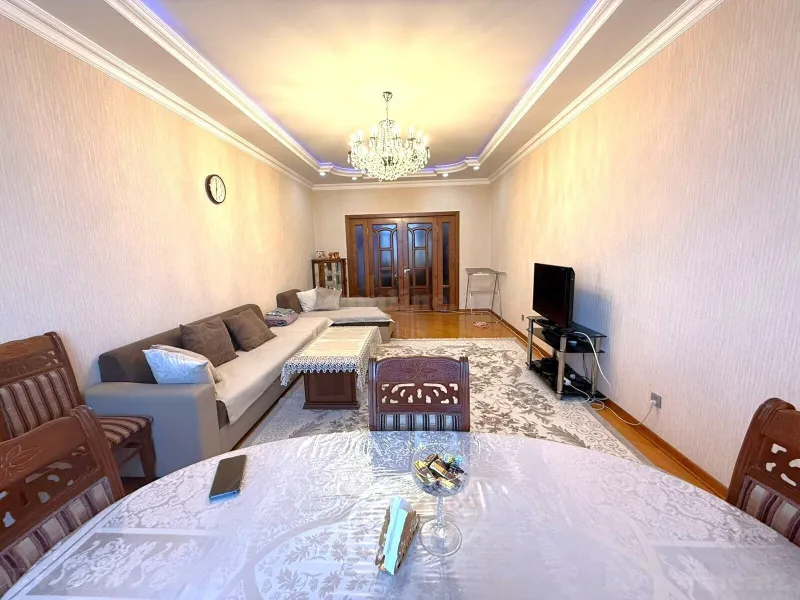 4 otaqlı Mənzil 155 m² 28 May m. Satılır