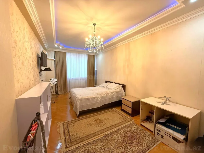 Satılır 4 otaqlı Mənzil Yeni tikili 155 m² 28 May m. - şəkil 3
