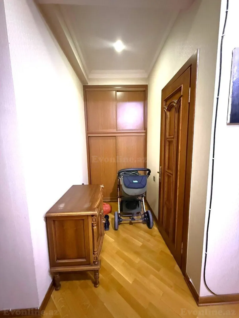 Satılır 4 otaqlı Mənzil Yeni tikili 155 m² 28 May m. - şəkil 12