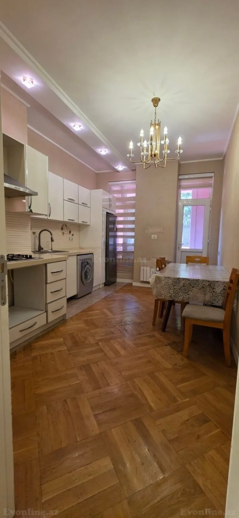 Kirayə verilir 3 otaqlı Mənzil Yeni tikili 137 m² İnşaatçılar m. - şəkil 4