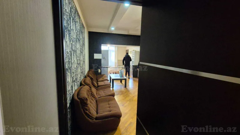 Kirayə verilir 3 otaqlı Mənzil Köhnə tikili 80 m² Nizami m. - şəkil 3