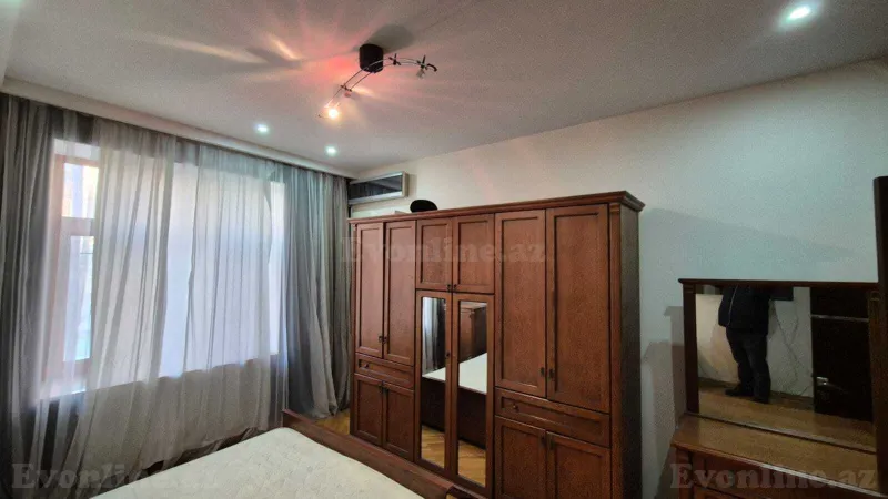 Kirayə verilir 3 otaqlı Mənzil Köhnə tikili 80 m² Nizami m. - şəkil 6