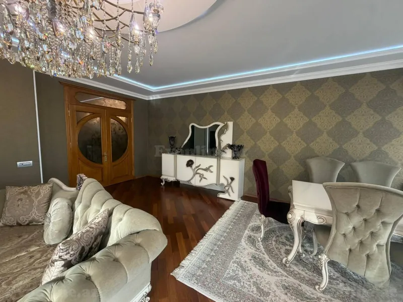 Satılır 3 otaqlı Mənzil Yeni tikili 168 m² 8 Noyabr m. - şəkil 3
