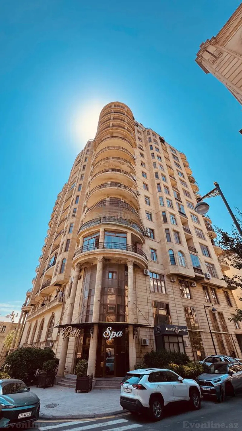 3 otaqlı Mənzil 120 m² Yasamal r. Satılır