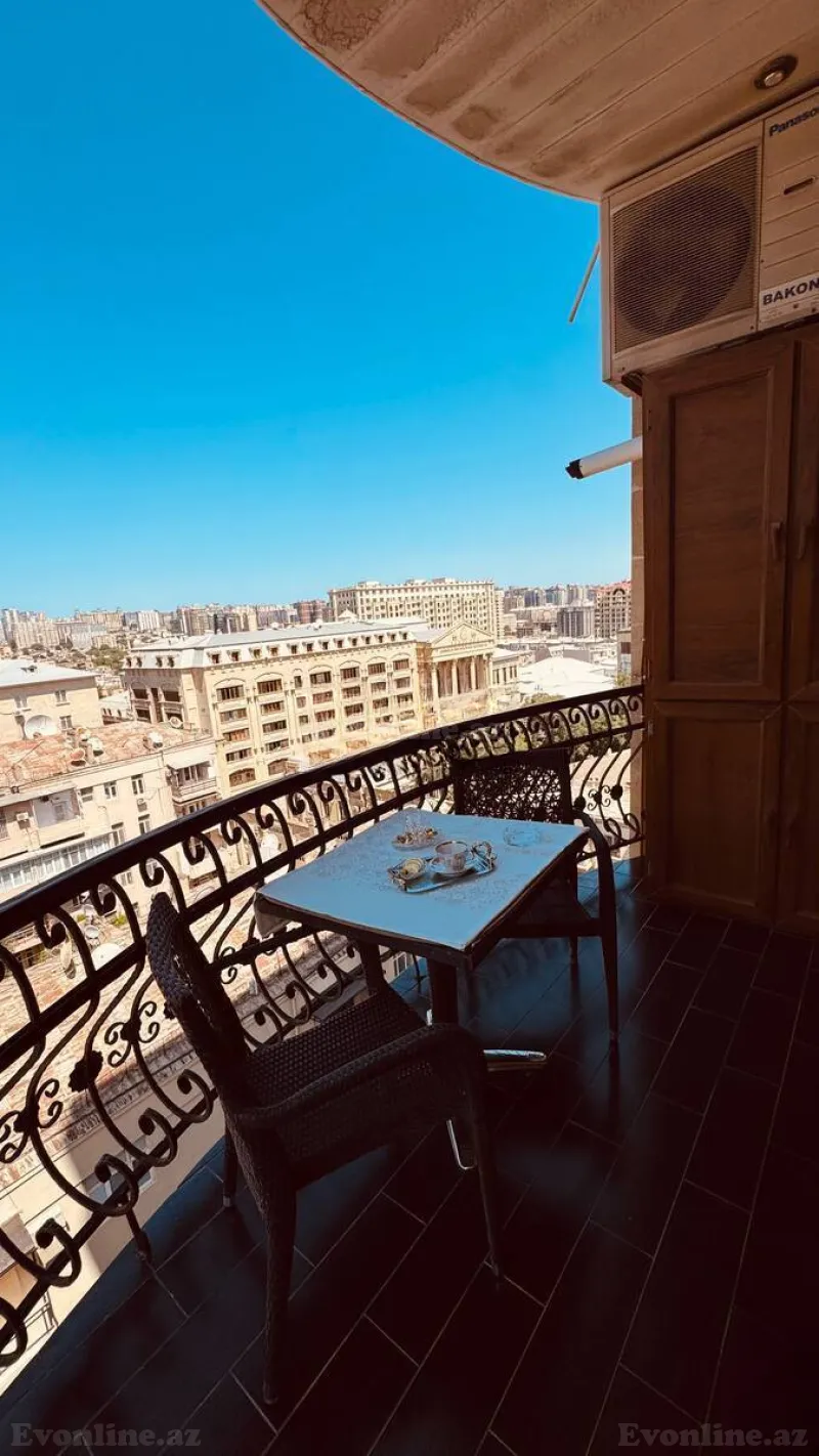 Satılır 3 otaqlı Mənzil Yeni tikili 120 m² Yasamal r. - şəkil 15