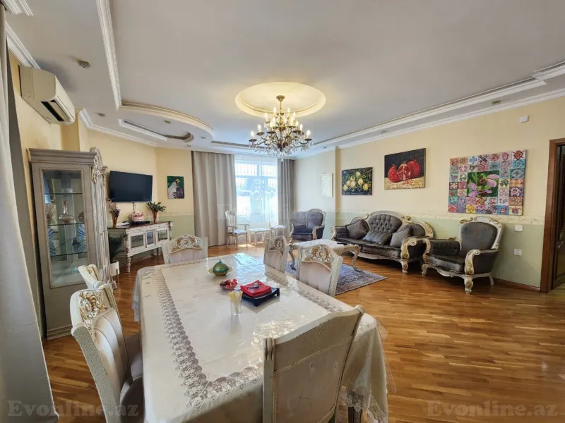 3 otaqlı Mənzil 190 m² Elmlər Akademiyası m. Kirayə verilir