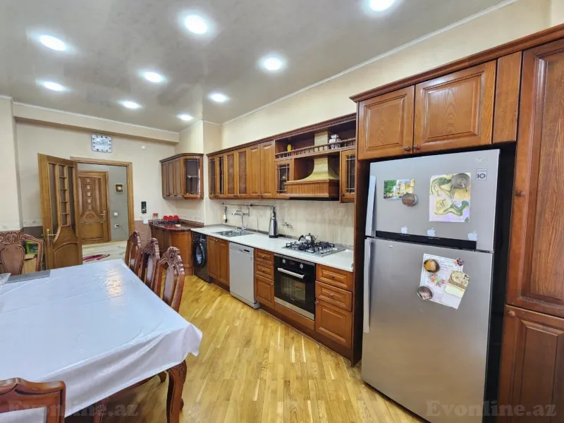 Kirayə verilir 3 otaqlı Mənzil Yeni tikili 190 m² Elmlər Akademiyası m. - şəkil 8