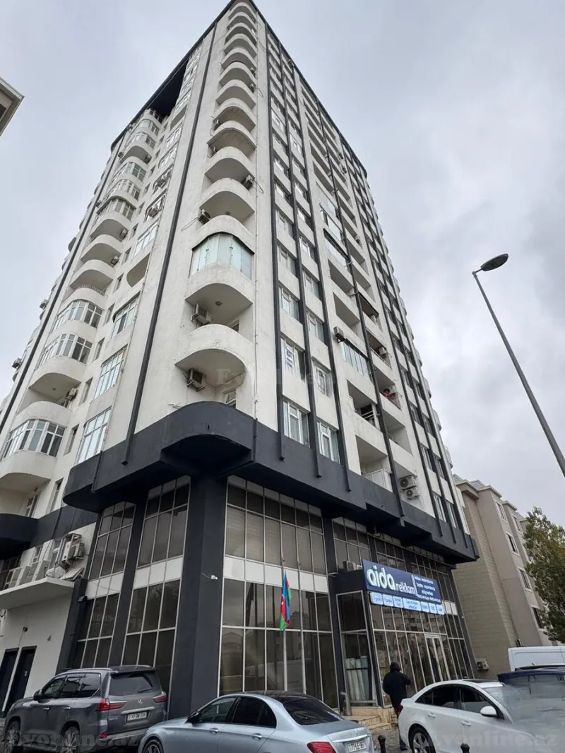 Satılır 4 otaqlı Mənzil Yeni tikili 132 m² Binəqədi r.