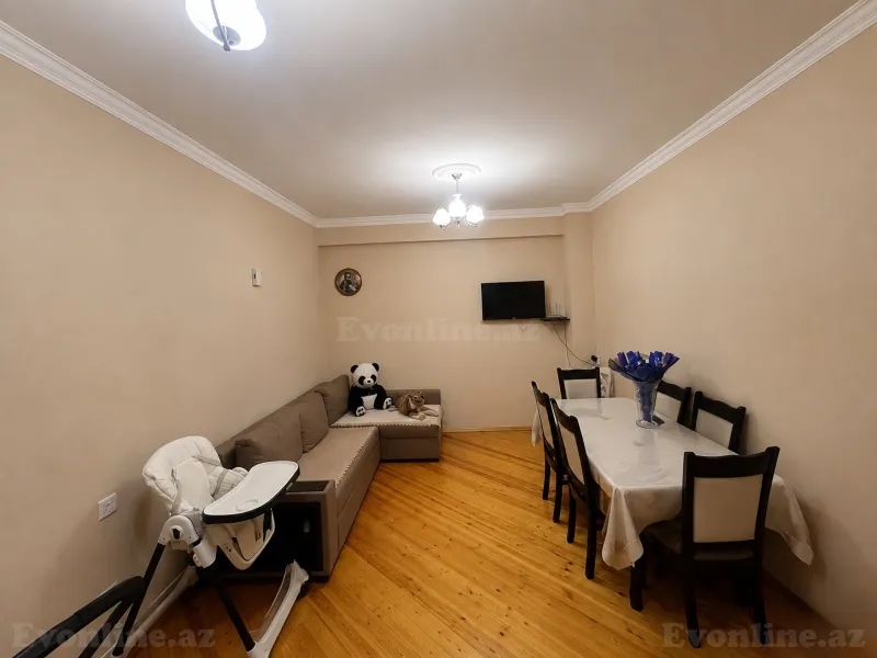 3 otaqlı Mənzil 97 m² İnşaatçılar m. Satılır