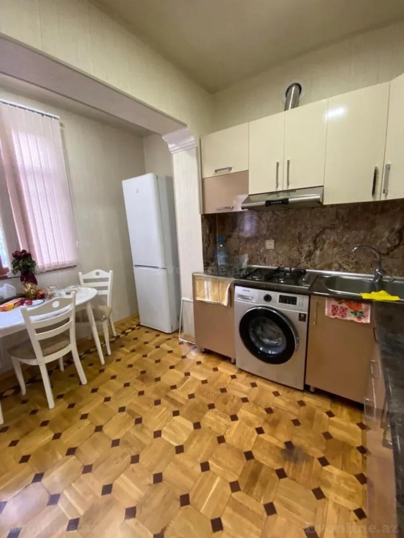 Kirayə verilir 4 otaqlı Mənzil Köhnə tikili 95 m² 8-ci mikrorayon - şəkil 9