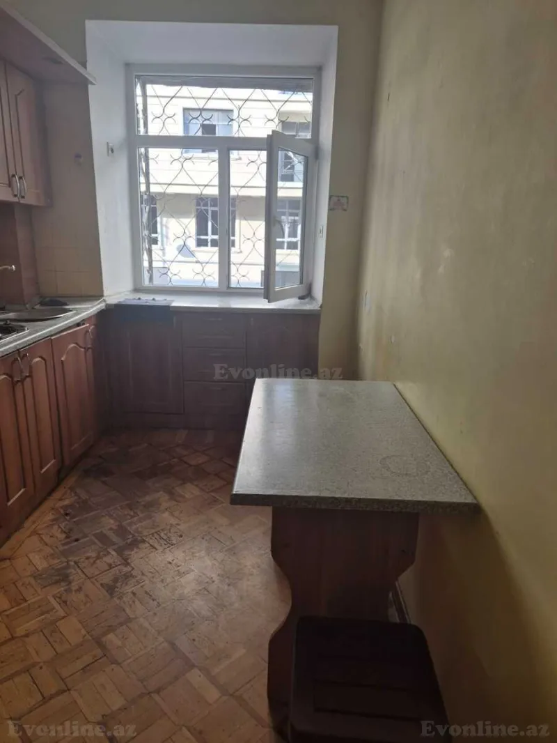 Kirayə verilir 3 otaqlı Mənzil Köhnə tikili 85 m² Nəriman Nərimanov m. - şəkil 8