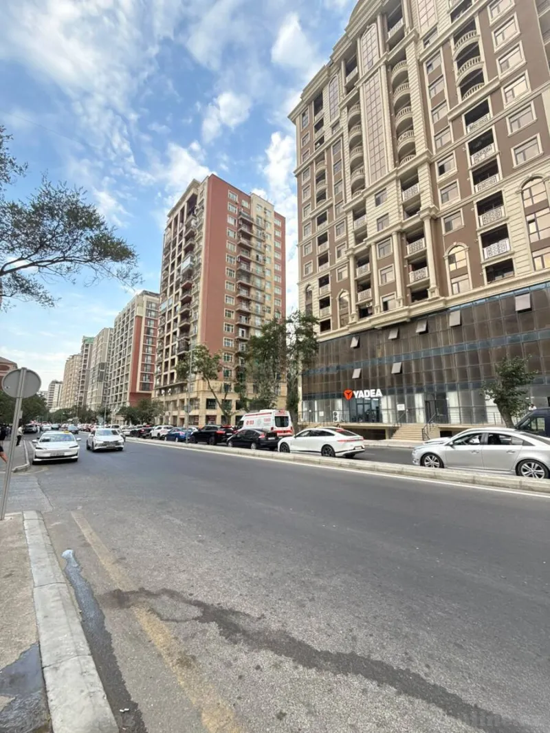 Obyekt 315 m² Gənclik m. Satılır