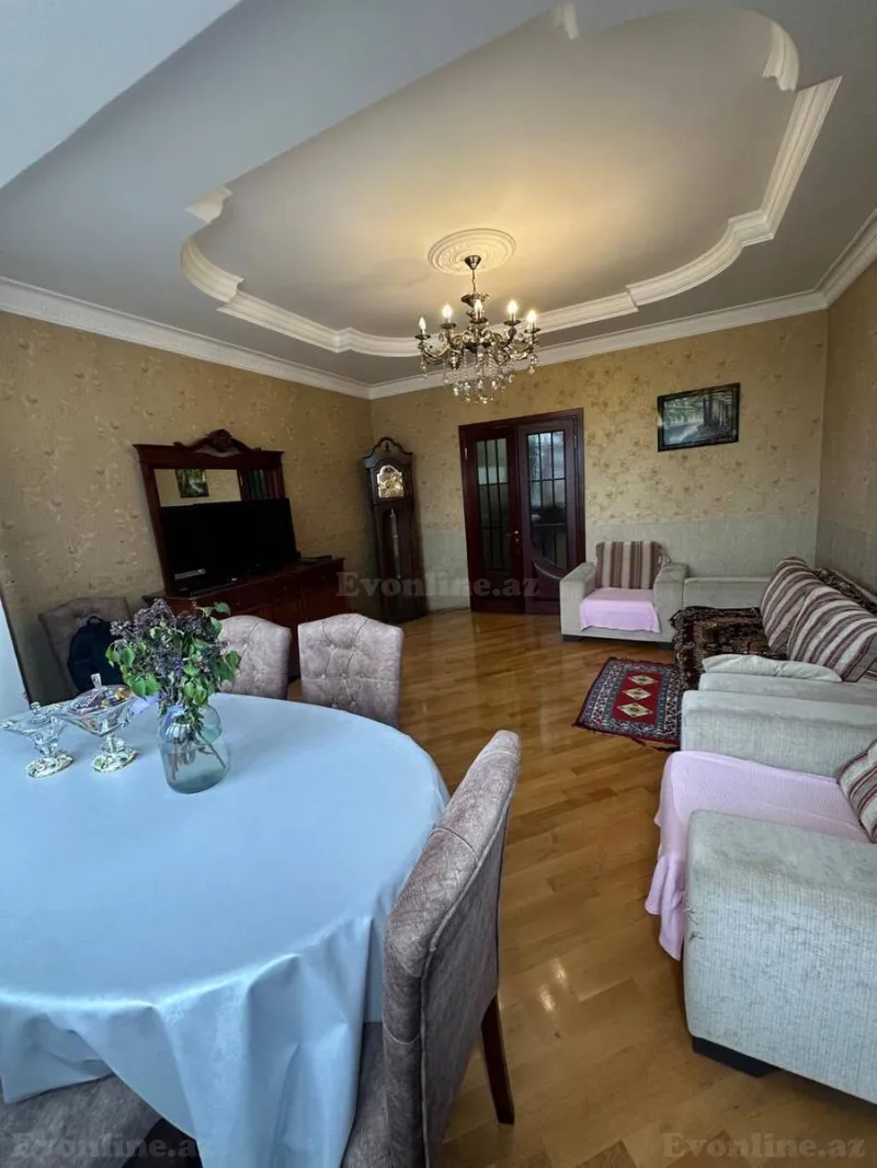 3 otaqlı Mənzil 110 m² 28 May m. Satılır