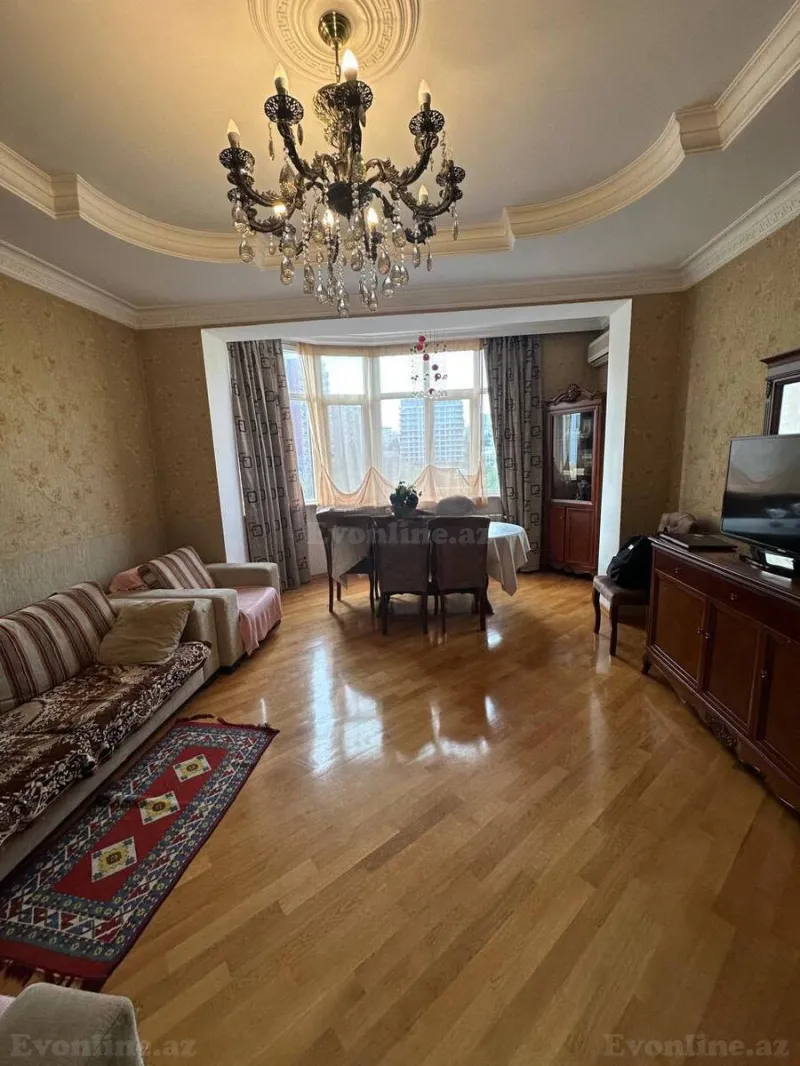 Satılır 3 otaqlı Mənzil Yeni tikili 110 m² 28 May m. - şəkil 2
