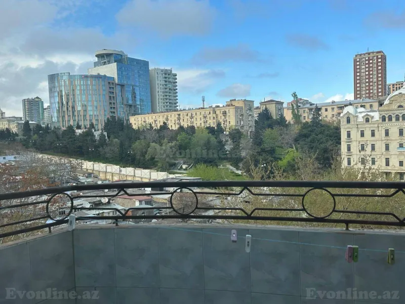 Satılır 3 otaqlı Mənzil Yeni tikili 110 m² 28 May m. - şəkil 11