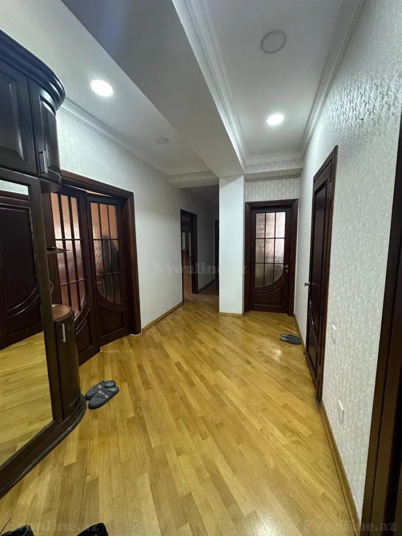Satılır 3 otaqlı Mənzil Yeni tikili 110 m² 28 May m. - şəkil 12