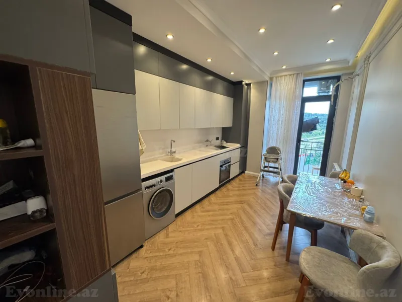 Satılır 4 otaqlı Mənzil Yeni tikili 131 m² Həzi Aslanov m. - şəkil 3