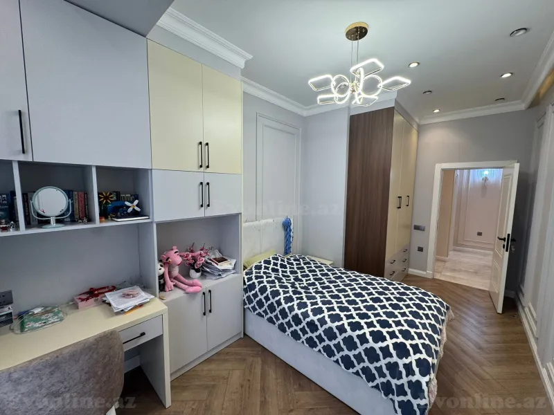 Satılır 4 otaqlı Mənzil Yeni tikili 131 m² Həzi Aslanov m. - şəkil 5