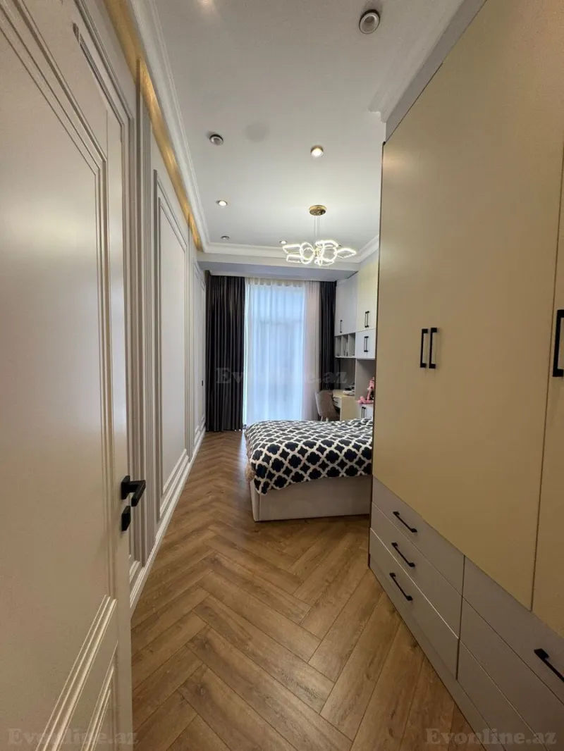 Satılır 4 otaqlı Mənzil Yeni tikili 131 m² Həzi Aslanov m. - şəkil 13