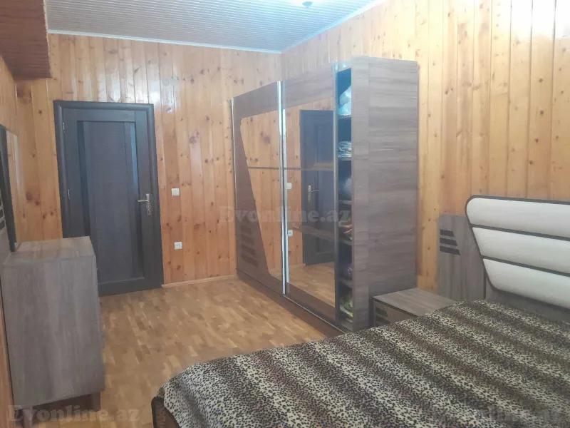 3 otaqlı Mənzil 120 m² Nizami m. Kirayə verilir