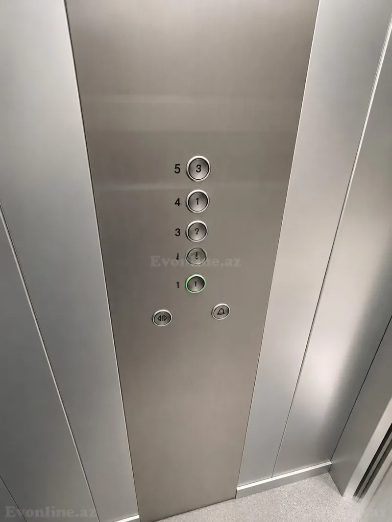 Satılır 3 otaqlı Mənzil Köhnə tikili 85 m² Nəsimi m. - şəkil 12